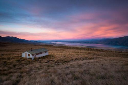 Rex Simpson Hut - Lake Tekapo